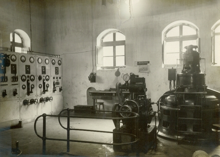 Sala de máquinas y control eléctrico